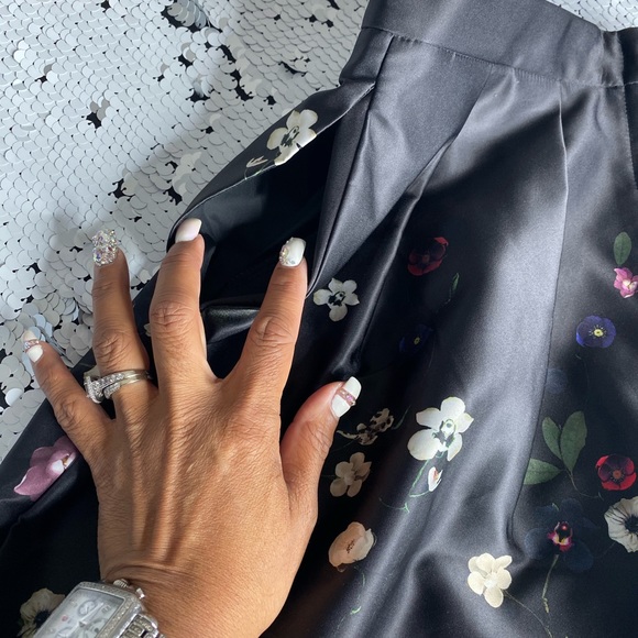 Floral print Skater skirt with pockets - Picture 4 of 5